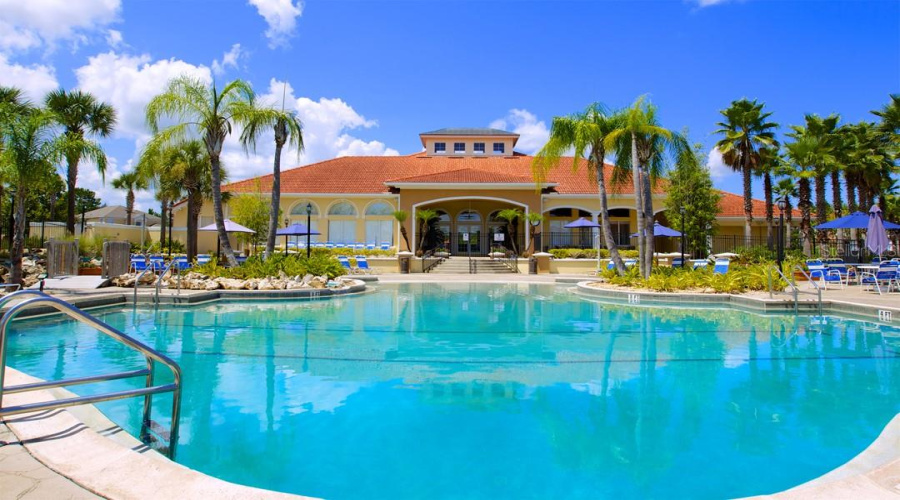 KISSIMMEE, Florida 34746, 6 Bedrooms Bedrooms, ,5 BathroomsBathrooms,Residential,For Sale,MADIERA BEACH,0,MFRS5149098