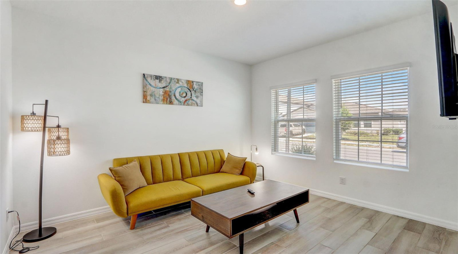 DAVENPORT, Florida 33896, 5 Bedrooms Bedrooms, ,4 BathroomsBathrooms,Residential,For Sale,DERWENT,0,MFRO6403200
