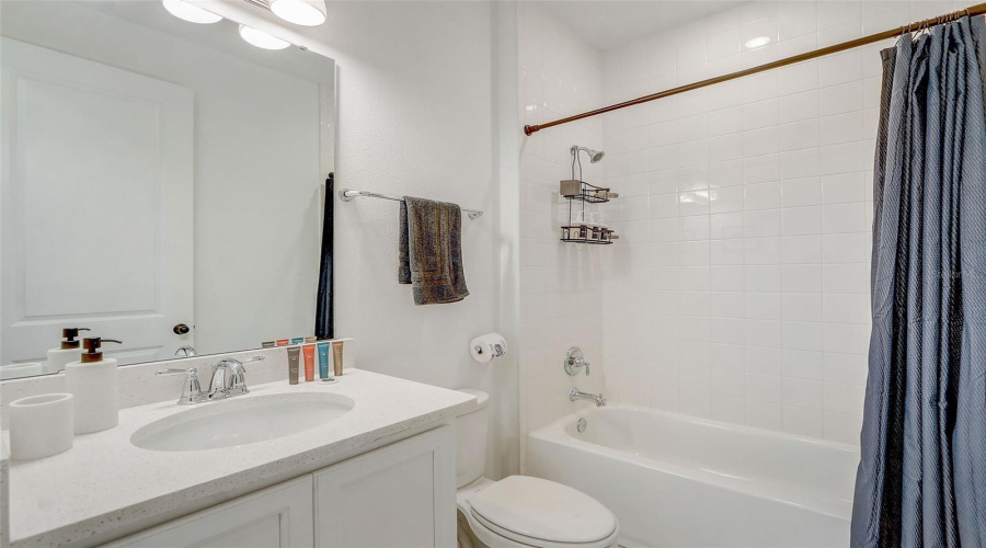 DAVENPORT, Florida 33896, 5 Bedrooms Bedrooms, ,4 BathroomsBathrooms,Residential,For Sale,DERWENT,0,MFRO6403200