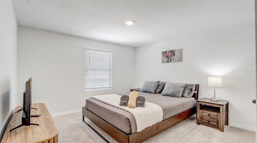 DAVENPORT, Florida 33896, 5 Bedrooms Bedrooms, ,4 BathroomsBathrooms,Residential,For Sale,DERWENT,0,MFRO6403200