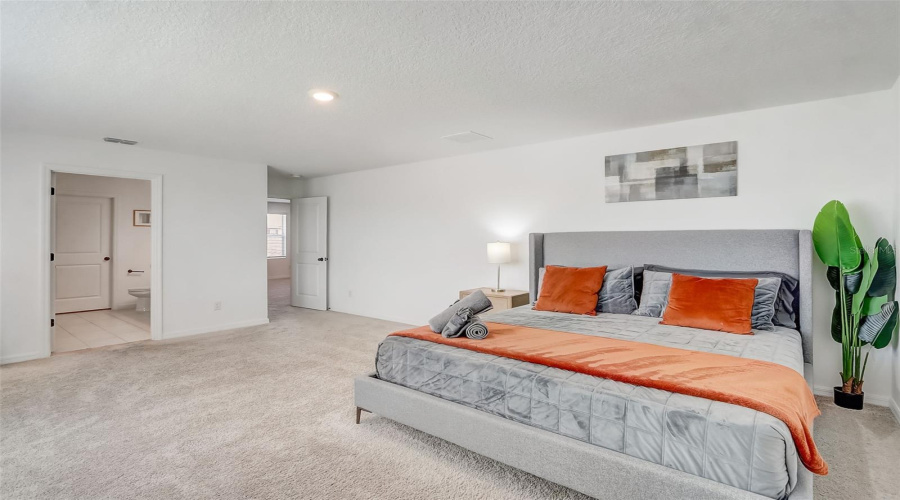 DAVENPORT, Florida 33896, 5 Bedrooms Bedrooms, ,4 BathroomsBathrooms,Residential,For Sale,DERWENT,0,MFRO6403200
