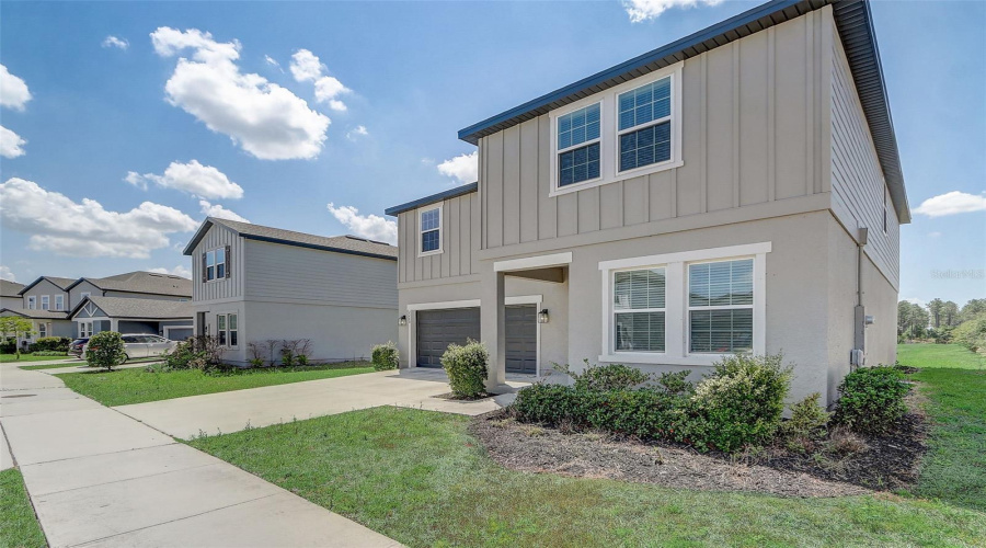 DAVENPORT, Florida 33896, 5 Bedrooms Bedrooms, ,4 BathroomsBathrooms,Residential,For Sale,DERWENT,0,MFRO6403200