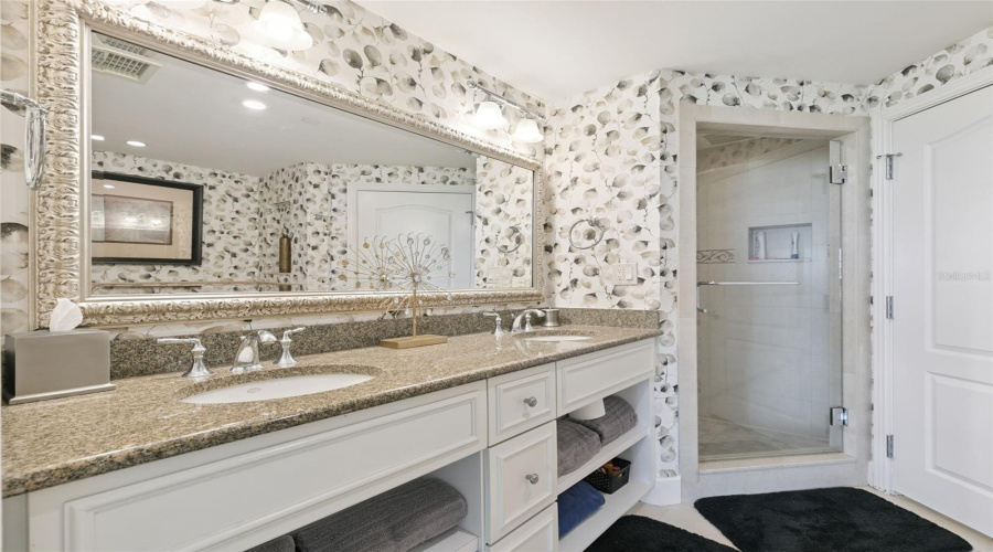 REUNION, Florida 34747, 2 Bedrooms Bedrooms, ,2 BathroomsBathrooms,Residential,For Sale,GATHERING,0,MFRO6388377