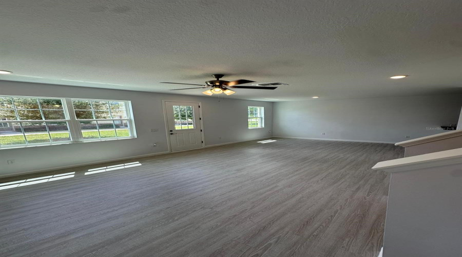 DAVENPORT, Florida 33837, 4 Bedrooms Bedrooms, ,2 BathroomsBathrooms,Residential,For Sale,HOLLY VILLAGE,0,MFRO6402277