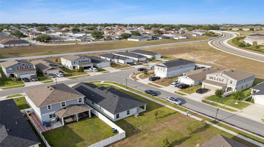 DAVENPORT, Florida 33897, 3 Bedrooms Bedrooms, ,2 BathroomsBathrooms,Residential,For Sale,PAPAYA,0,MFRO6403216
