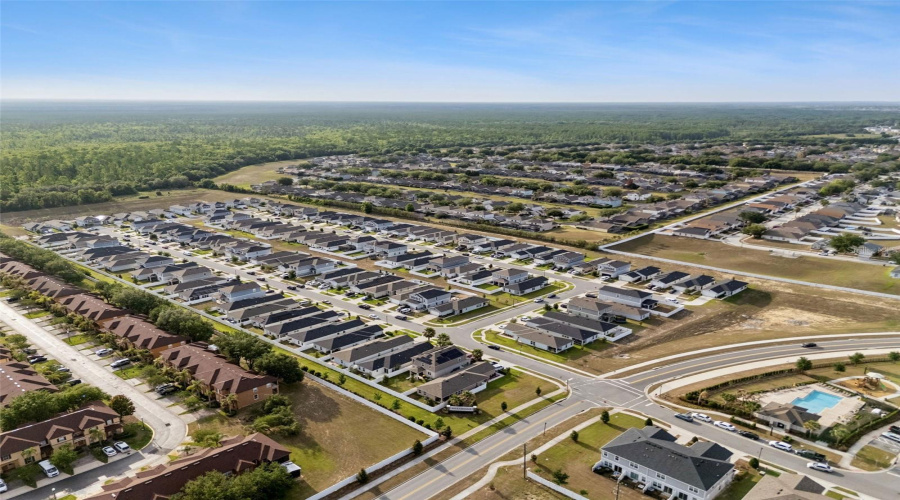DAVENPORT, Florida 33897, 3 Bedrooms Bedrooms, ,2 BathroomsBathrooms,Residential,For Sale,PAPAYA,0,MFRO6403216