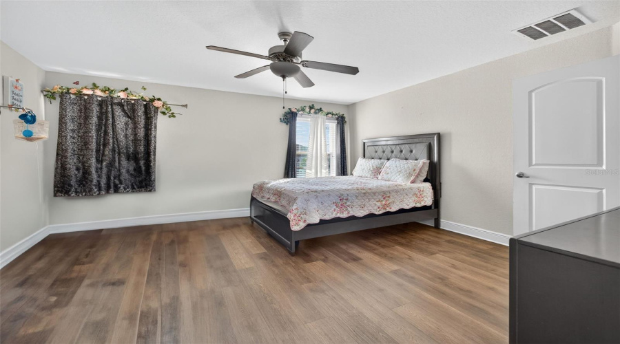 DAVENPORT, Florida 33837, 4 Bedrooms Bedrooms, ,3 BathroomsBathrooms,Residential,For Sale,BUCHANNAN,0,MFRO6362369
