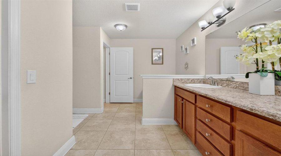 DAVENPORT, Florida 33837, 4 Bedrooms Bedrooms, ,3 BathroomsBathrooms,Residential,For Sale,BUCHANNAN,0,MFRO6362369