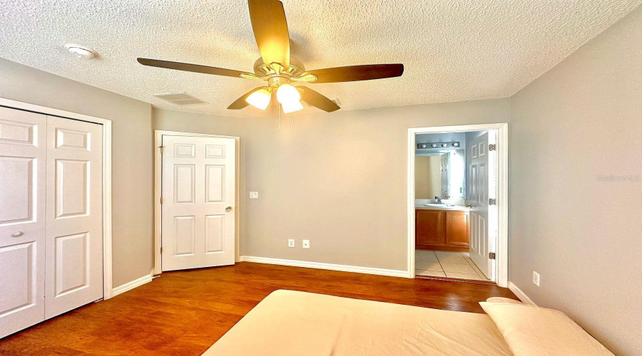 KISSIMMEE, Florida 34747, 5 Bedrooms Bedrooms, ,4 BathroomsBathrooms,Residential,For Sale,PALM HARBOR,0,MFRS5149105