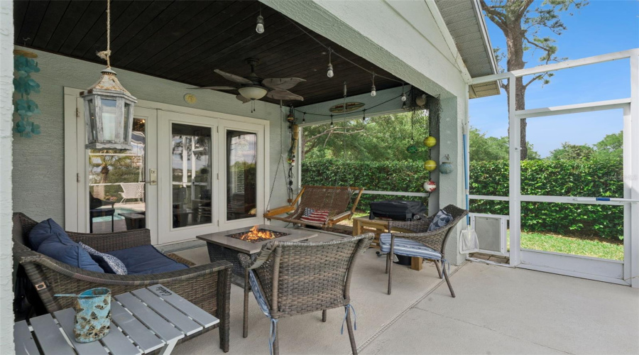 DAVENPORT, Florida 33896, 4 Bedrooms Bedrooms, ,3 BathroomsBathrooms,Residential,For Sale,WINDSOR,0,MFRS5144046