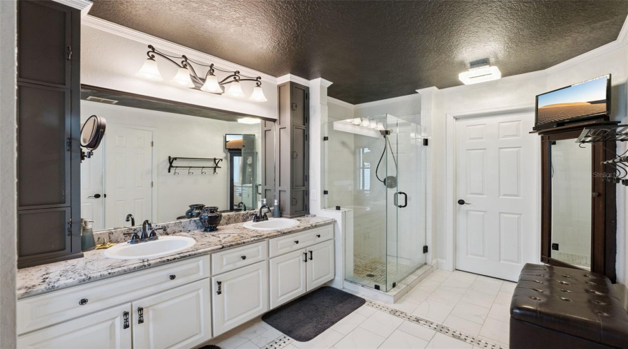 DAVENPORT, Florida 33896, 4 Bedrooms Bedrooms, ,3 BathroomsBathrooms,Residential,For Sale,WINDSOR,0,MFRS5144046