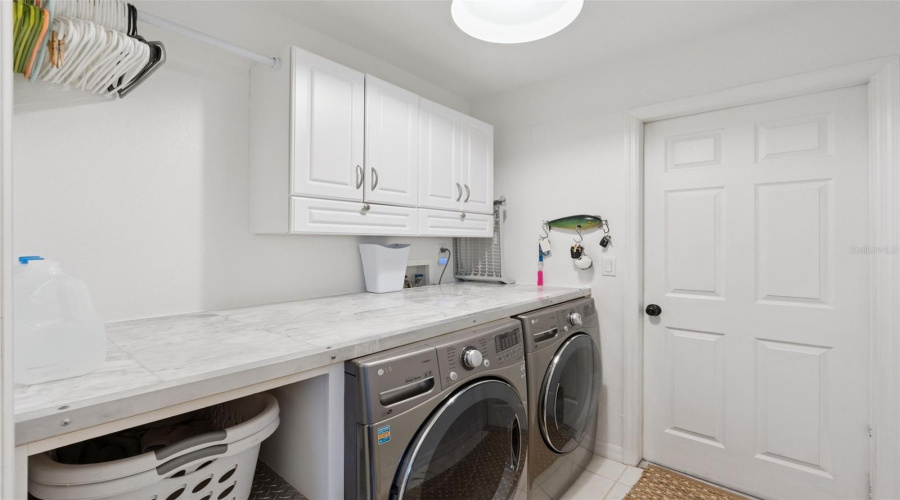 DAVENPORT, Florida 33896, 4 Bedrooms Bedrooms, ,3 BathroomsBathrooms,Residential,For Sale,WINDSOR,0,MFRS5144046