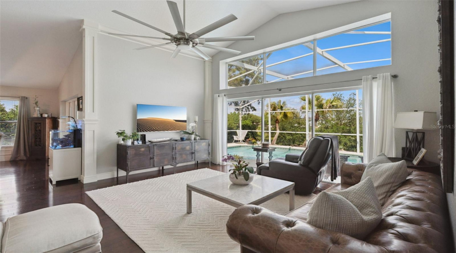 DAVENPORT, Florida 33896, 4 Bedrooms Bedrooms, ,3 BathroomsBathrooms,Residential,For Sale,WINDSOR,0,MFRS5144046