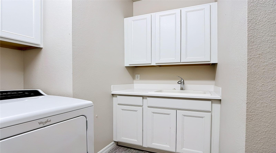 DAVENPORT, Florida 33837, 3 Bedrooms Bedrooms, ,2 BathroomsBathrooms,Residential,For Sale,MONTORO,0,MFRO6403550