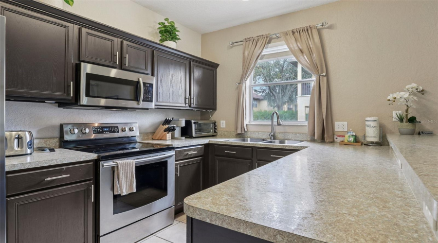 DAVENPORT, Florida 33897, 3 Bedrooms Bedrooms, ,3 BathroomsBathrooms,Residential,For Sale,CALABRIA,0,MFRO6327908