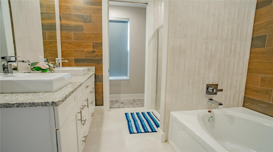KISSIMMEE, Florida 34747, 5 Bedrooms Bedrooms, ,5 BathroomsBathrooms,Residential,For Sale,SUNNY DREAMS,0,MFRO6357540