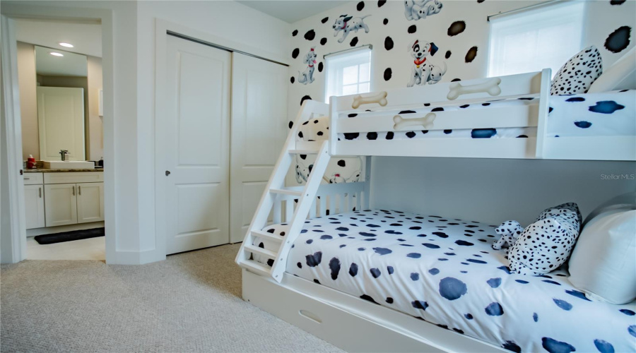 KISSIMMEE, Florida 34747, 5 Bedrooms Bedrooms, ,5 BathroomsBathrooms,Residential,For Sale,SUNNY DREAMS,0,MFRO6357540