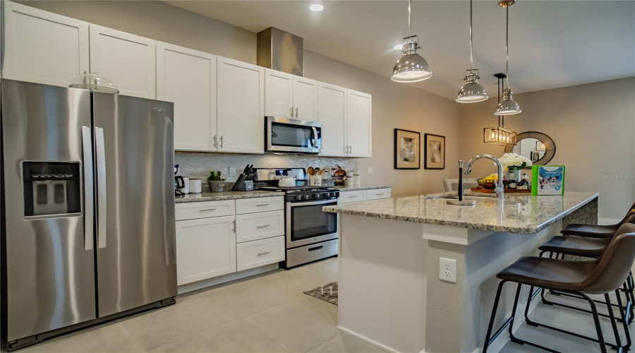 KISSIMMEE, Florida 34747, 5 Bedrooms Bedrooms, ,5 BathroomsBathrooms,Residential,For Sale,SUNNY DREAMS,0,MFRO6357540