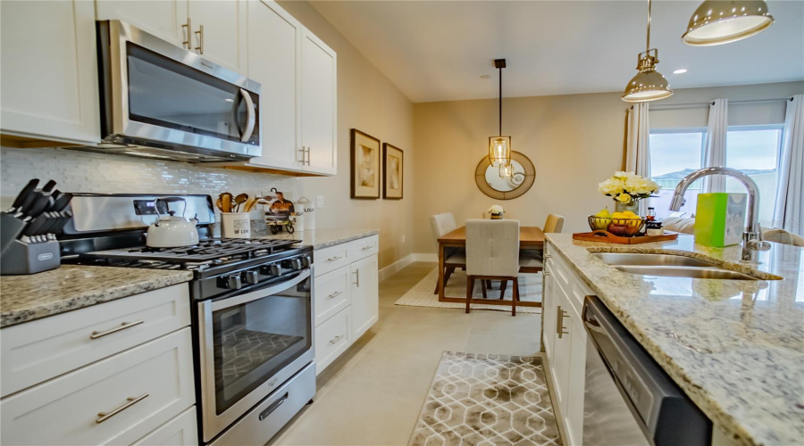 KISSIMMEE, Florida 34747, 5 Bedrooms Bedrooms, ,5 BathroomsBathrooms,Residential,For Sale,SUNNY DREAMS,0,MFRO6357540