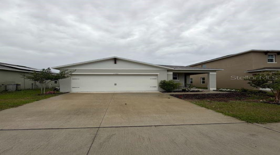 DAVENPORT, Florida 33837, 3 Bedrooms Bedrooms, ,2 BathroomsBathrooms,Residential,For Sale,BERRY,0,MFRS5149178