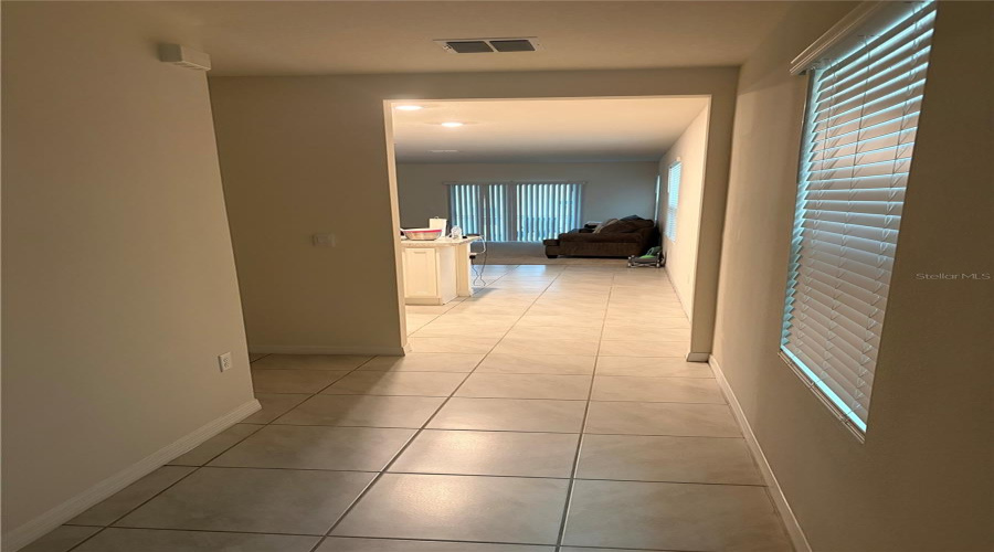 DAVENPORT, Florida 33837, 3 Bedrooms Bedrooms, ,2 BathroomsBathrooms,Residential,For Sale,BERRY,0,MFRS5149178