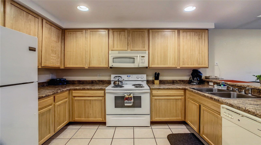 KISSIMMEE, Florida 34747, 3 Bedrooms Bedrooms, ,2 BathroomsBathrooms,Residential,For Sale,TREASURE TROVE,0,MFRO6304247