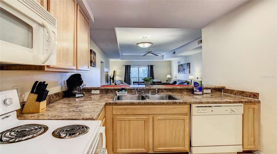 KISSIMMEE, Florida 34747, 3 Bedrooms Bedrooms, ,2 BathroomsBathrooms,Residential,For Sale,TREASURE TROVE,0,MFRO6304247