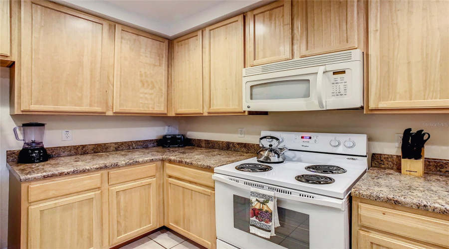 KISSIMMEE, Florida 34747, 3 Bedrooms Bedrooms, ,2 BathroomsBathrooms,Residential,For Sale,TREASURE TROVE,0,MFRO6304247