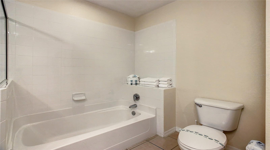 KISSIMMEE, Florida 34747, 3 Bedrooms Bedrooms, ,2 BathroomsBathrooms,Residential,For Sale,TREASURE TROVE,0,MFRO6304247