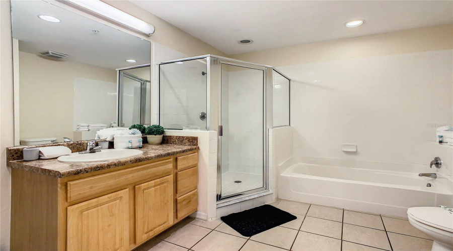 KISSIMMEE, Florida 34747, 3 Bedrooms Bedrooms, ,2 BathroomsBathrooms,Residential,For Sale,TREASURE TROVE,0,MFRO6304247