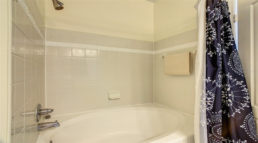 KISSIMMEE, Florida 34746, 2 Bedrooms Bedrooms, ,2 BathroomsBathrooms,Residential,For Sale,BONFIRE BEACH,0,MFRO6404782