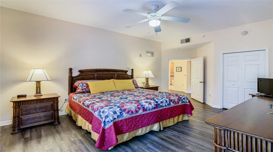 KISSIMMEE, Florida 34747, 2 Bedrooms Bedrooms, ,2 BathroomsBathrooms,Residential,For Sale,PIRATES RETREAT,0,MFRO6404768