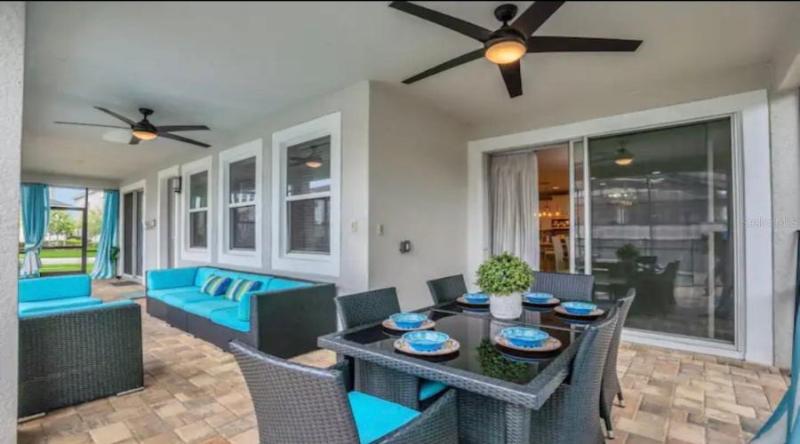 KISSIMMEE, Florida 34747, 6 Bedrooms Bedrooms, ,5 BathroomsBathrooms,Residential,For Sale,SAWYER PALM,0,MFRO6381814