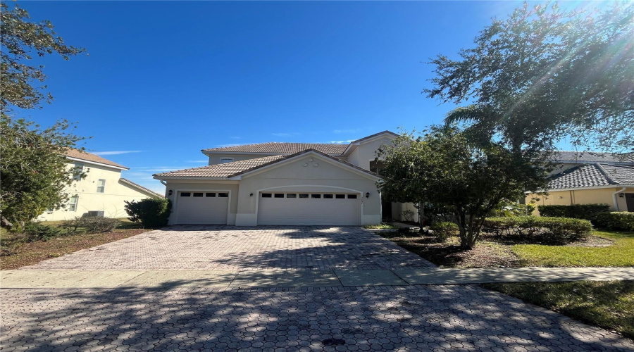 KISSIMMEE, Florida 34746, 4 Bedrooms Bedrooms, ,3 BathroomsBathrooms,Residential,For Sale,VALLEYVIEW,0,MFRS5148852