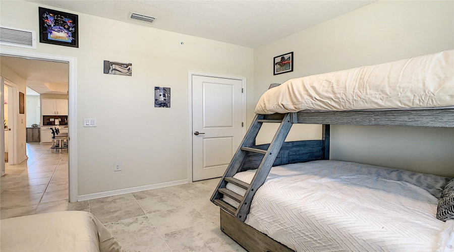 KISSIMMEE, Florida 34746, 3 Bedrooms Bedrooms, ,2 BathroomsBathrooms,Residential,For Sale,PARADOX,0,MFRO6403226