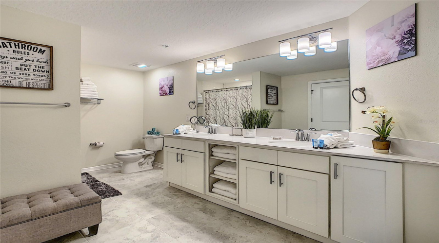 KISSIMMEE, Florida 34746, 3 Bedrooms Bedrooms, ,2 BathroomsBathrooms,Residential,For Sale,PARADOX,0,MFRO6403226