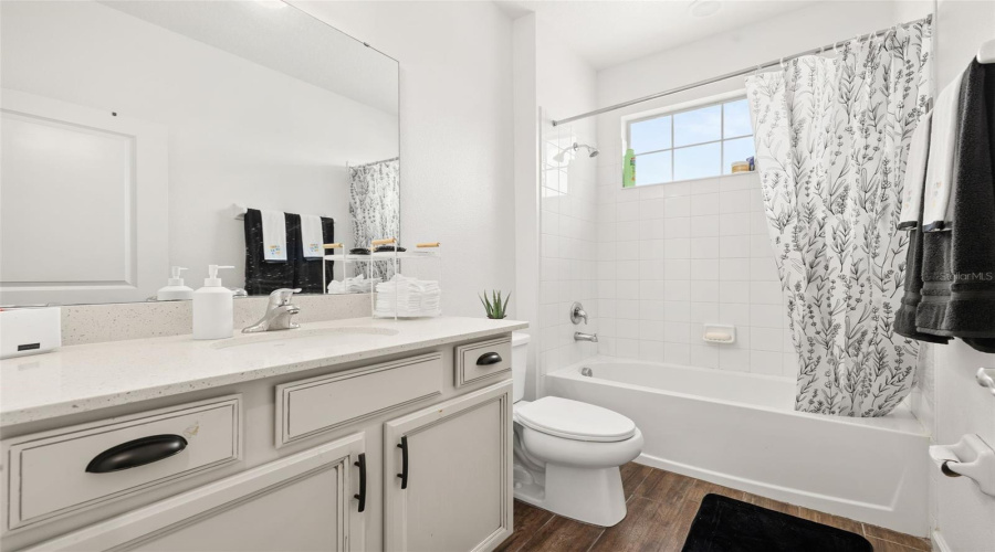DAVENPORT, Florida 33837, 4 Bedrooms Bedrooms, ,3 BathroomsBathrooms,Residential,For Sale,GRAZIE,0,MFRS5149210