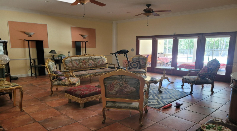 KISSIMMEE, Florida 34746, 5 Bedrooms Bedrooms, ,2 BathroomsBathrooms,Residential,For Sale,APPALOOSA,0,MFRTB8502920