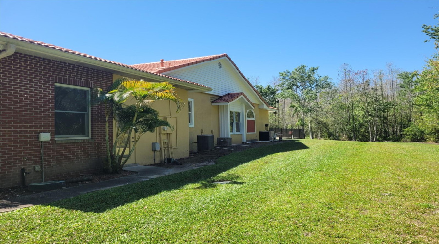 KISSIMMEE, Florida 34746, 5 Bedrooms Bedrooms, ,2 BathroomsBathrooms,Residential,For Sale,APPALOOSA,0,MFRTB8502920