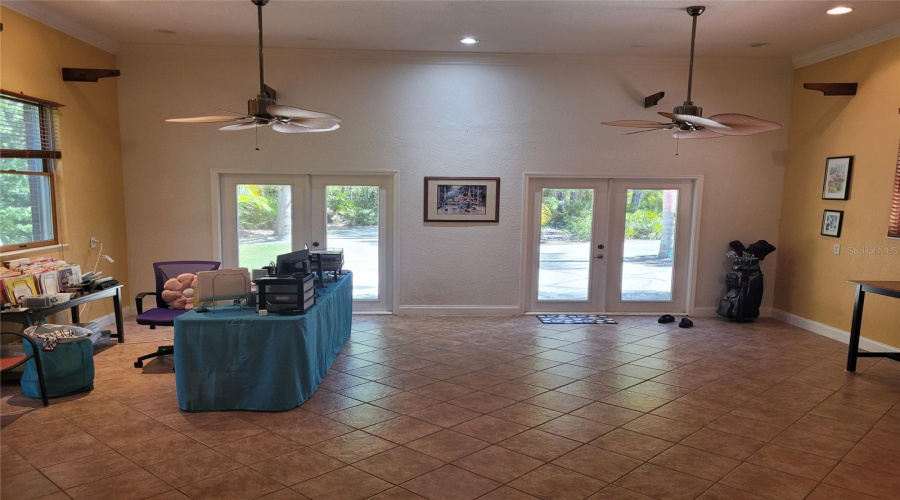 KISSIMMEE, Florida 34746, 5 Bedrooms Bedrooms, ,2 BathroomsBathrooms,Residential,For Sale,APPALOOSA,0,MFRTB8502920