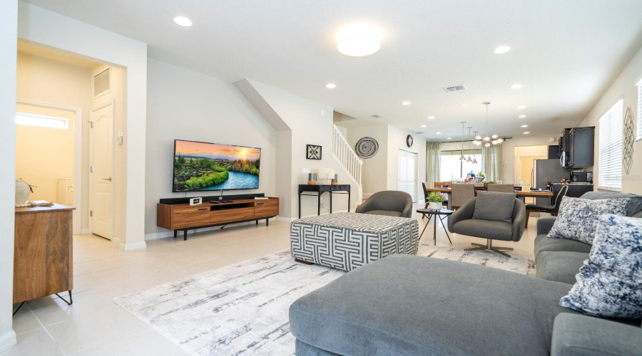 KISSIMMEE, Florida 34747, 5 Bedrooms Bedrooms, ,5 BathroomsBathrooms,Residential,For Sale,BENGAL,0,MFRO6402816