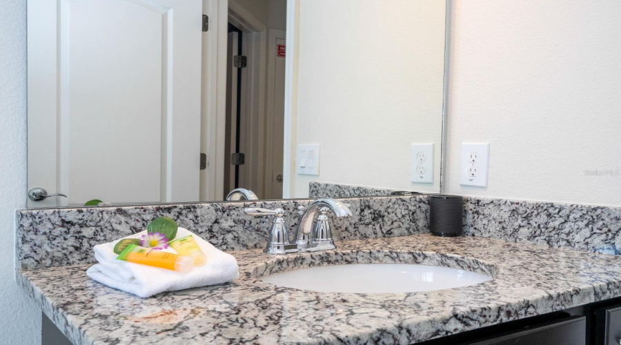 KISSIMMEE, Florida 34747, 5 Bedrooms Bedrooms, ,5 BathroomsBathrooms,Residential,For Sale,BENGAL,0,MFRO6402816