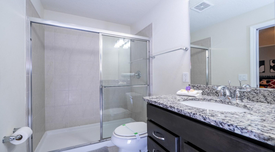 KISSIMMEE, Florida 34747, 5 Bedrooms Bedrooms, ,5 BathroomsBathrooms,Residential,For Sale,BENGAL,0,MFRO6402816