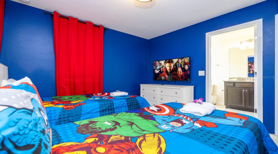 KISSIMMEE, Florida 34747, 5 Bedrooms Bedrooms, ,5 BathroomsBathrooms,Residential,For Sale,BENGAL,0,MFRO6402816