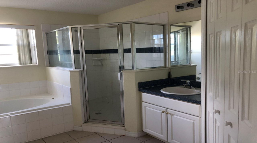 Primary bath
