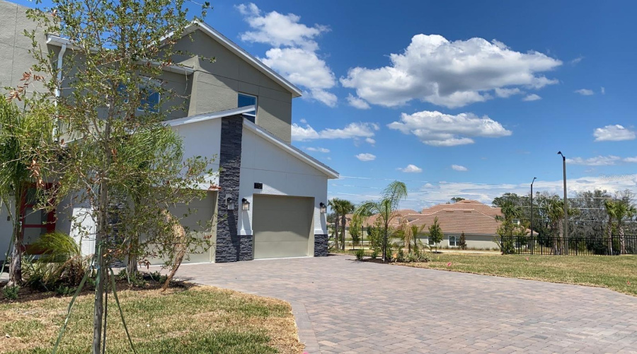 DAVENPORT, Florida 33896, 3 Bedrooms Bedrooms, ,2 BathroomsBathrooms,Residential,For Sale,DROP,0,MFRO6404817