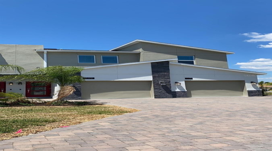 DAVENPORT, Florida 33896, 3 Bedrooms Bedrooms, ,2 BathroomsBathrooms,Residential,For Sale,DROP,0,MFRO6404817