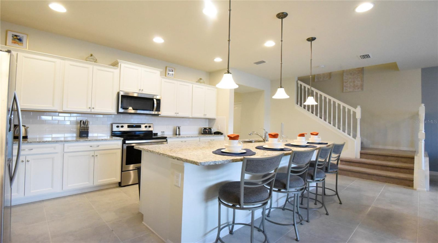 KISSIMMEE, Florida 34747, 5 Bedrooms Bedrooms, ,4 BathroomsBathrooms,Residential,For Sale,SYDNEY,0,MFRO6404821