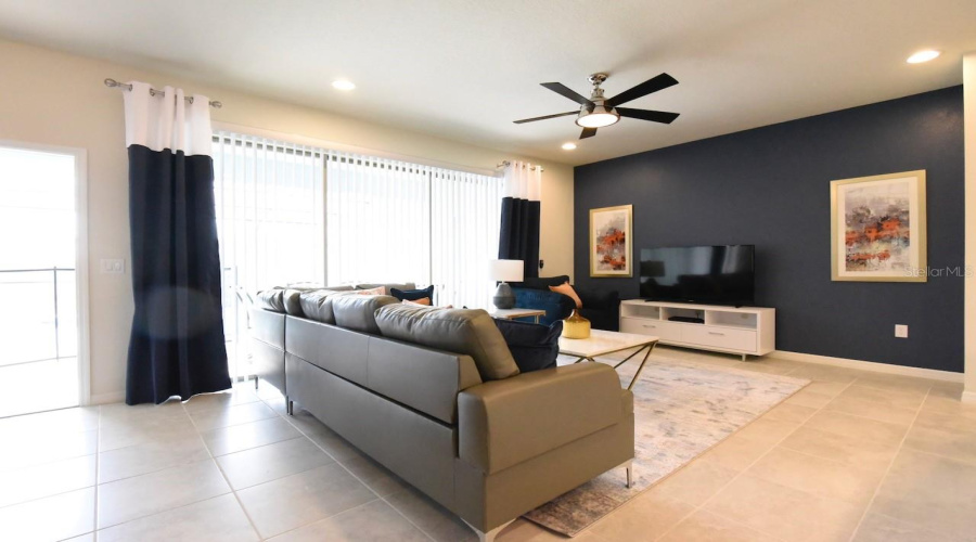 KISSIMMEE, Florida 34747, 5 Bedrooms Bedrooms, ,4 BathroomsBathrooms,Residential,For Sale,SYDNEY,0,MFRO6404821