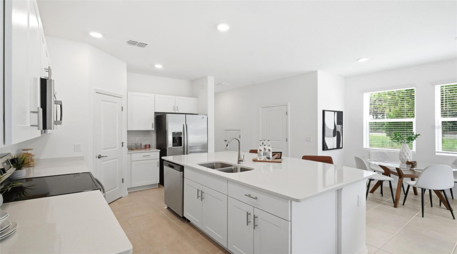 Large Quartz Island with Corner Pantry
